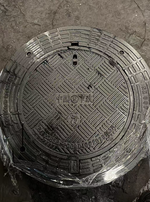 昌吉球墨铸铁防沉降井盖展示